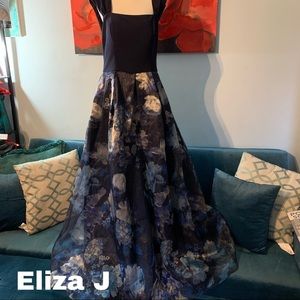 Eliza J size 10 navy blue formal dress